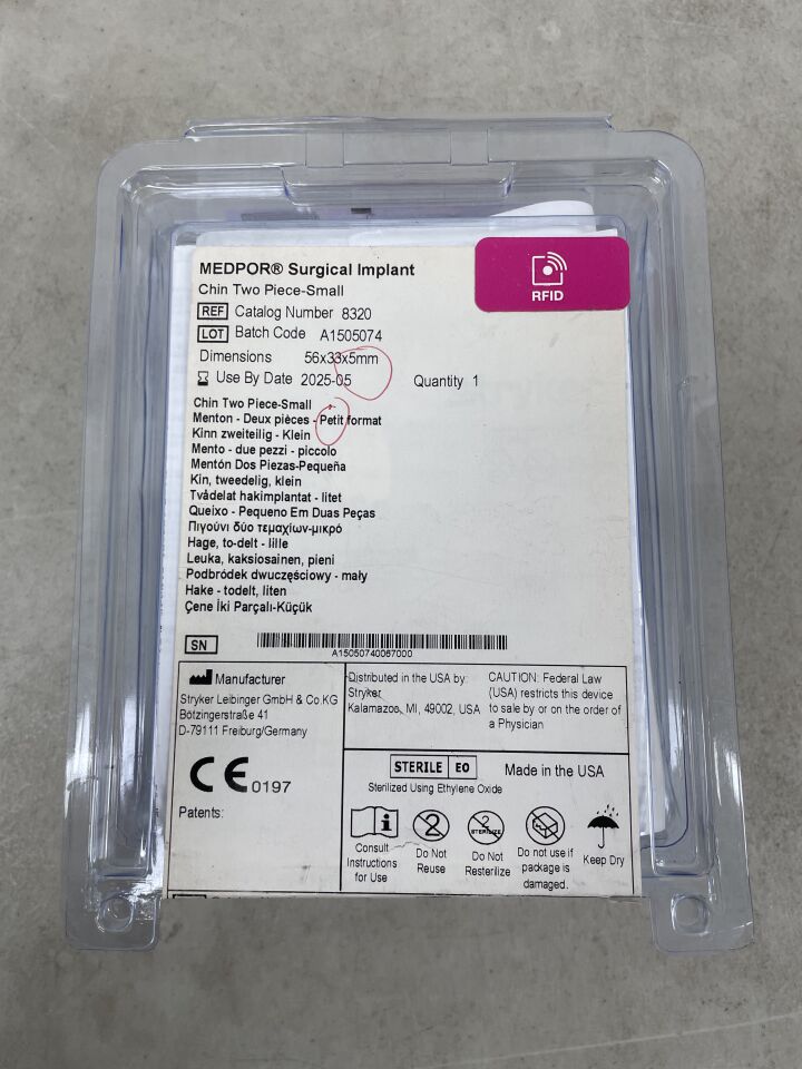 8320 - STRYKER - Medpor Surgical Implant Chin Two Piece Small, 56 x 33 x 5mm, (EA) - ( Expiry Date: 2025-05-31 )