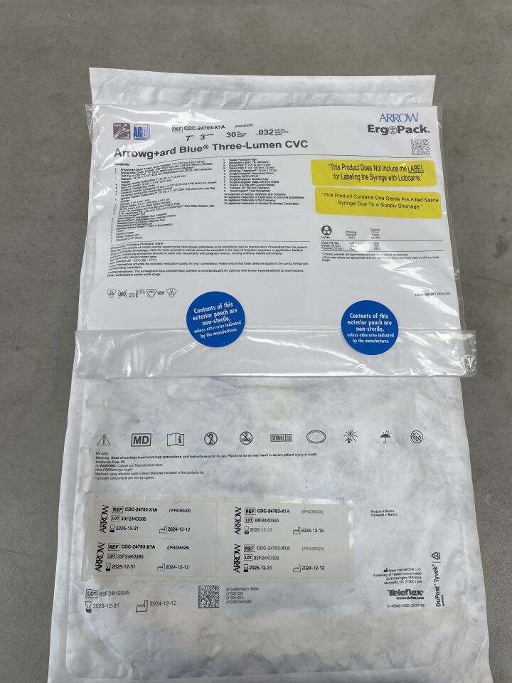 CDC-24703-X1A - TELEFLEX - ARROWgard Blue CVC Kit, Multilumen, 7 Fr x 12" (30cm) , (EA) - ( Expiry Date: 2025-12-31 )