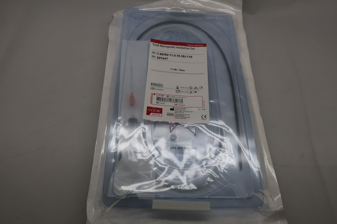 G07647 - COOK - Retrograde Intubation Set 11F x 110cm, (EA) - ( Expiry Date: 2025-12-19 )