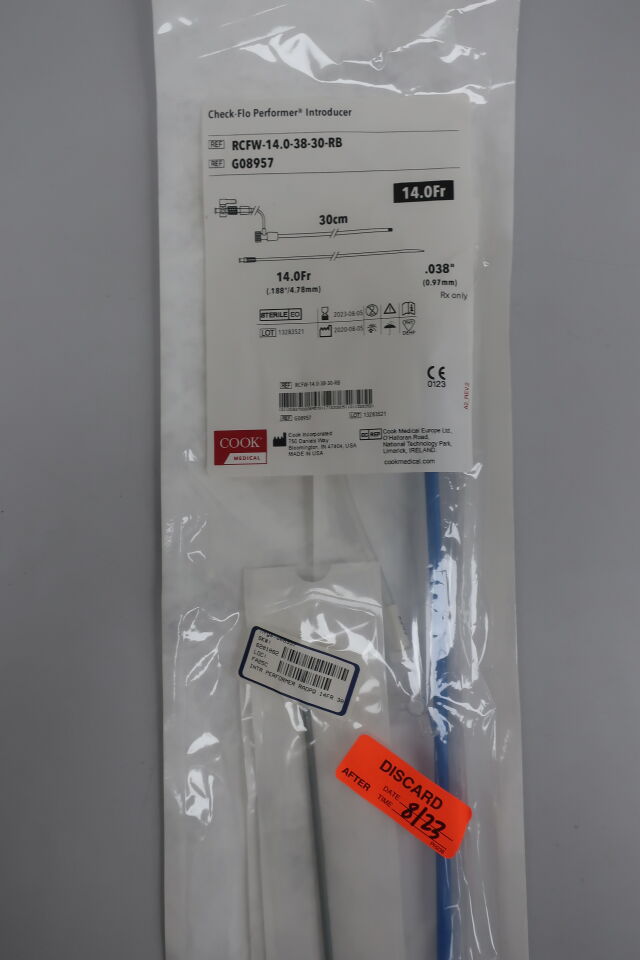 G08957 - COOK - Check-Flo Performer Introducer 14Fr 30cm , (EA) - ( Expiry Date: 2025-09-26 )