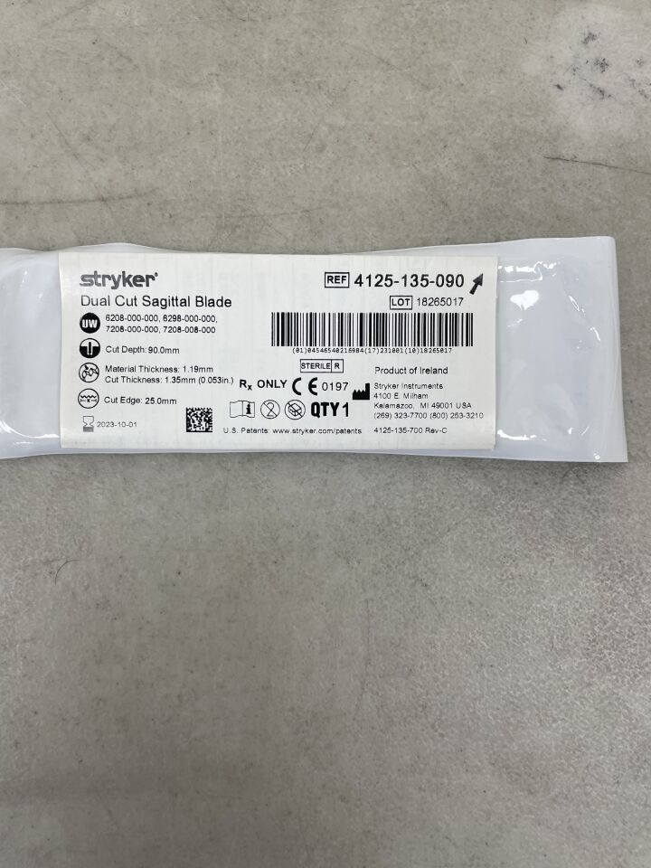 4125-135-090 - STRYKER - Dual-Cut Sagittal Blade 25mm x 90mm x 1.35mm, (EA) - ( Expiry Date: 2023-10-01 )