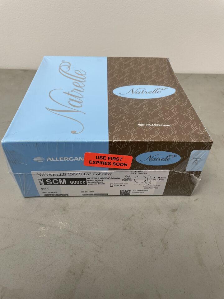 SCM-600 - ALLERGAN - Natrelle Inspira Cohesive Breast Implant, Moderate Profile, Smooth Round, 600cc, (BX/1) - ( Expiry Date: 2026-04-13 )