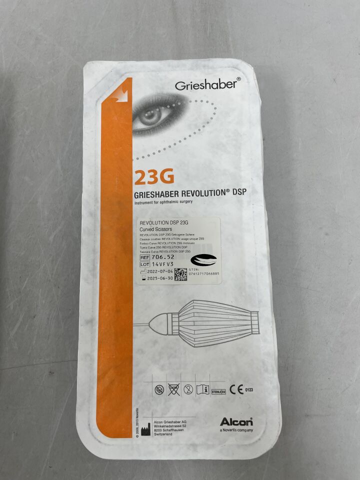 706.52 - ALCON - Grieshaber Revolution DSP Curved Scissors, 23G, (EA) - ( Expiry Date: 2025-10-20 )