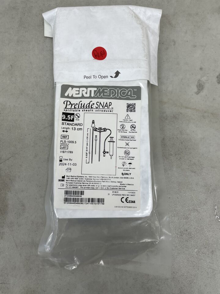 PLS-1009.5 - MERIT MEDICAL - Prelude Snap Splittable Sheath Introducer w/0.038" Guidewire 9.5F x 13cm w/Sideport, (EA) - ( Expiry Date: 2025-10-18 )