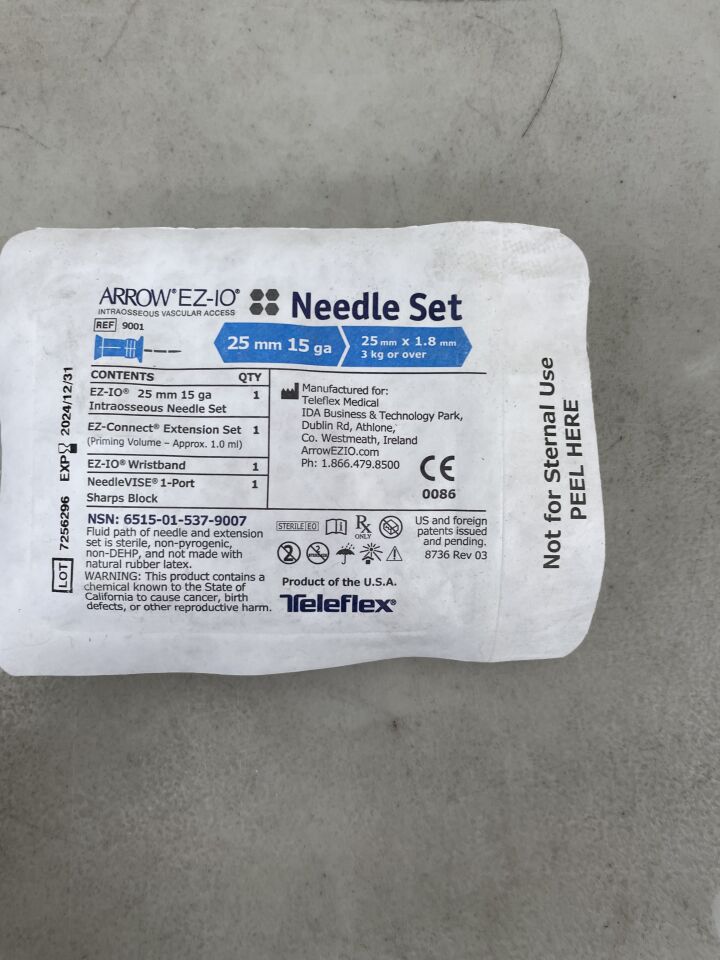 9001 - TELEFLEX - Arrow Ez-io Needle Set 25mm X 15g, (EA) - ( Expiry Date: 2025-07-31 )