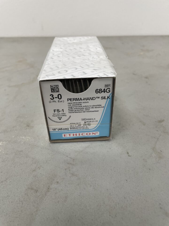 684G - ETHICON - Perma-Hand Non-Absorbable Braided Silk Suture, Size 3-0, 18 in. Length, FS-1 Needle, (BX/12) - ( Expiry Date: 2026-01-31 )