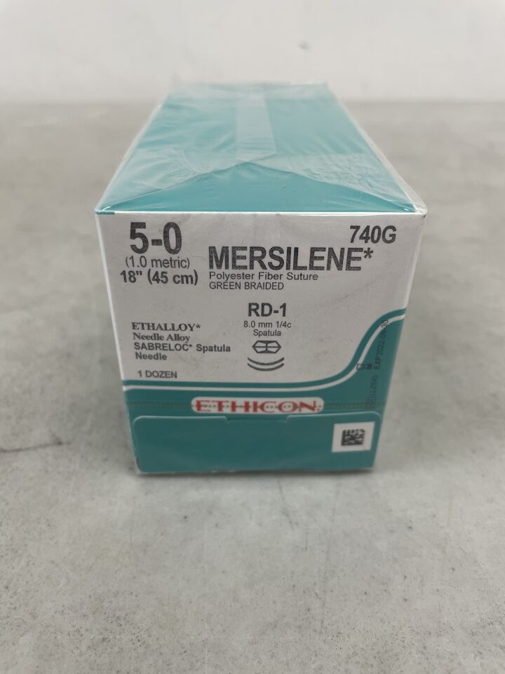 740G - ETHICON - MERSILENE Polyester Fiber Suture,  RD-1 8.0mm / RD-1 ¼ Circle, Green Braided 18" = 45cm, Size: 5-0, (BX/12) - ( Expiry Date: 2025-08-31 )
