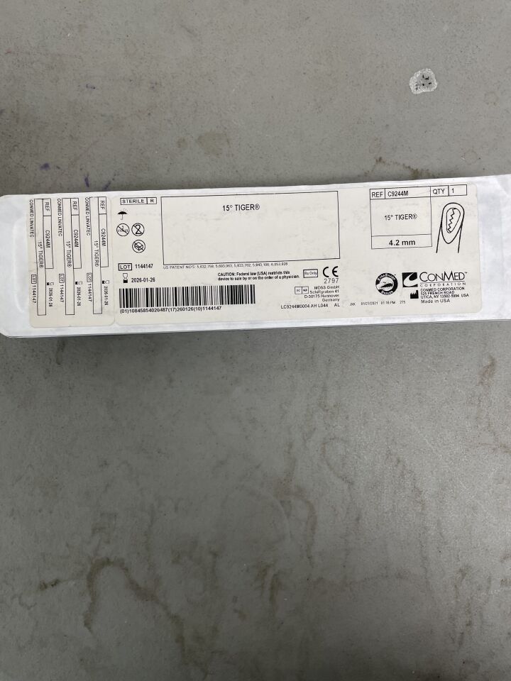 C9244M - CONMED - 4.2mm Tiger Blade, 15 ° Pre-Bent, Non-Bendable, (EA)