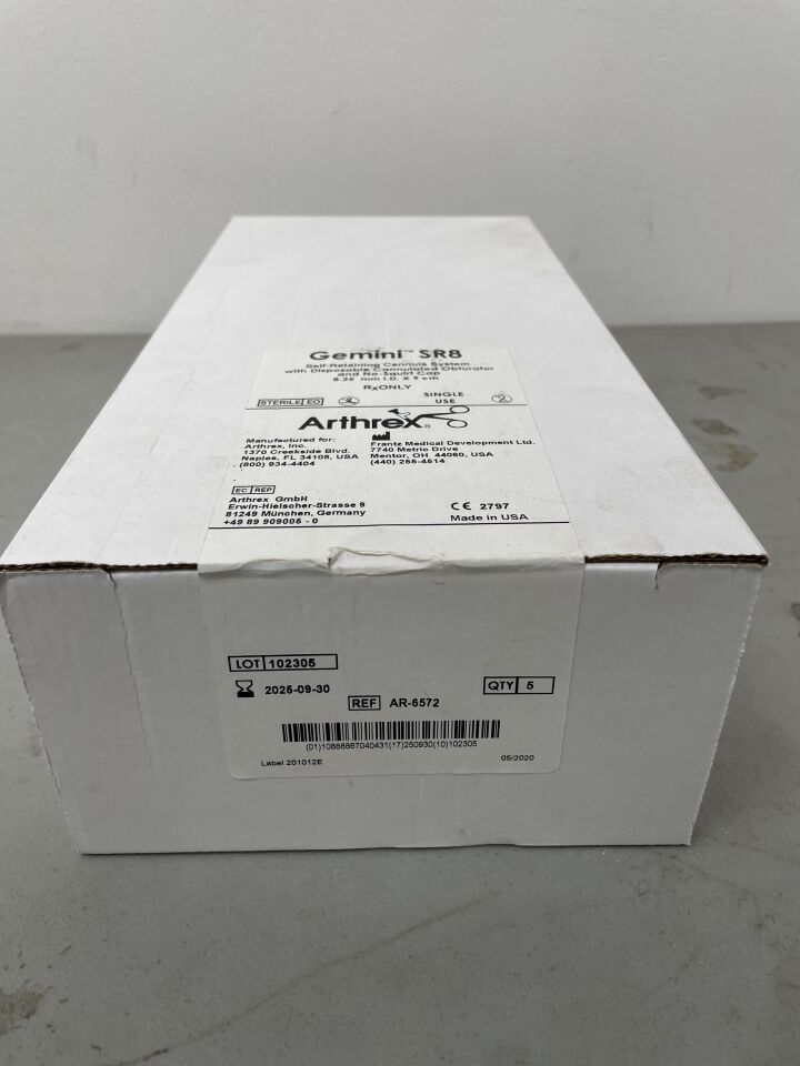 AR-6572 - ARTHREX - Gemini SR8 Self Retaining Cannula System with Disposable Cannulated Trocar 8.25mm x 9cm, (BX/5)