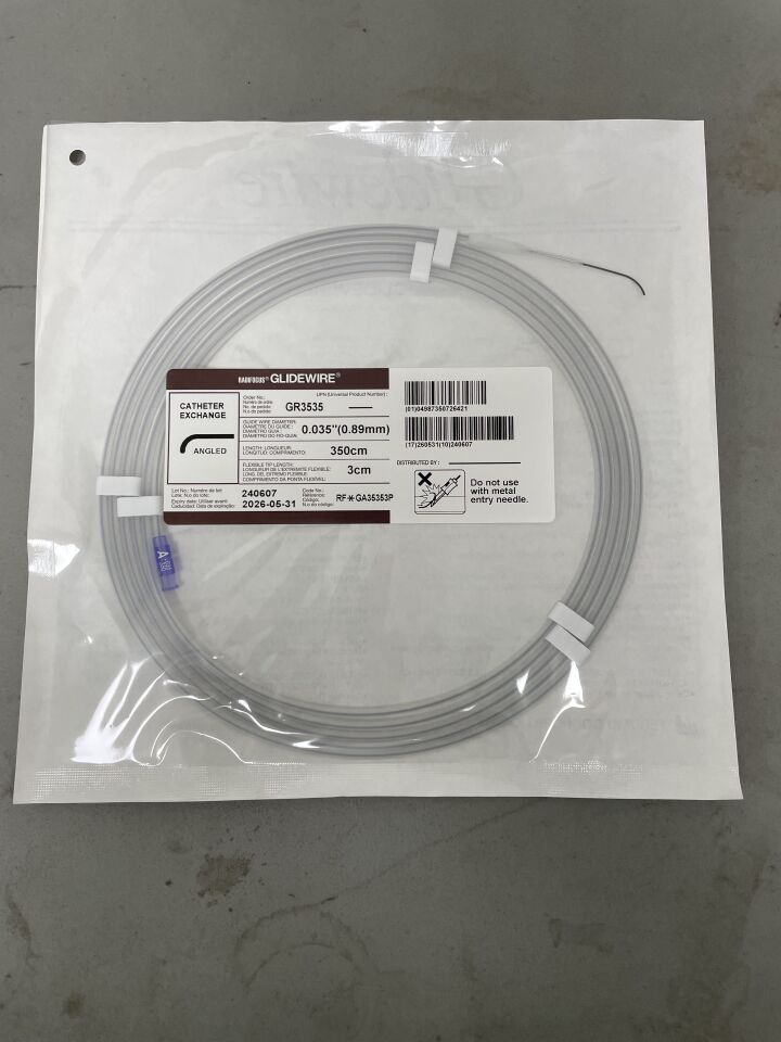 GR3535 - TERUMO - Radifocus Glidewire - 45 Degree Angled - .035" x 350cm x 3cm, (EA)