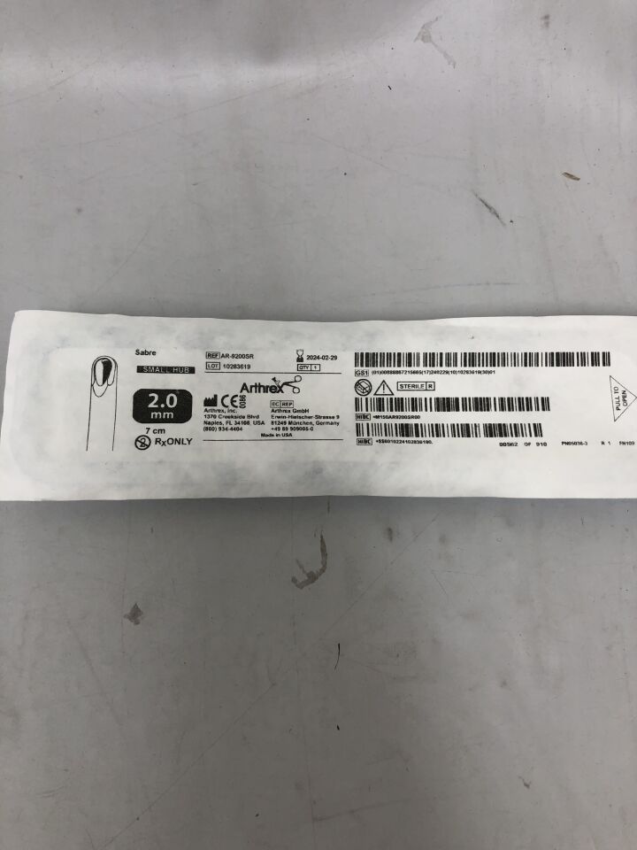 AR-9200SR - ARTHREX - CoolCut Disposable Sterile Small Hub Sabre Shaver Blade, 2 mm dia. x 7 cm Length, (EA)