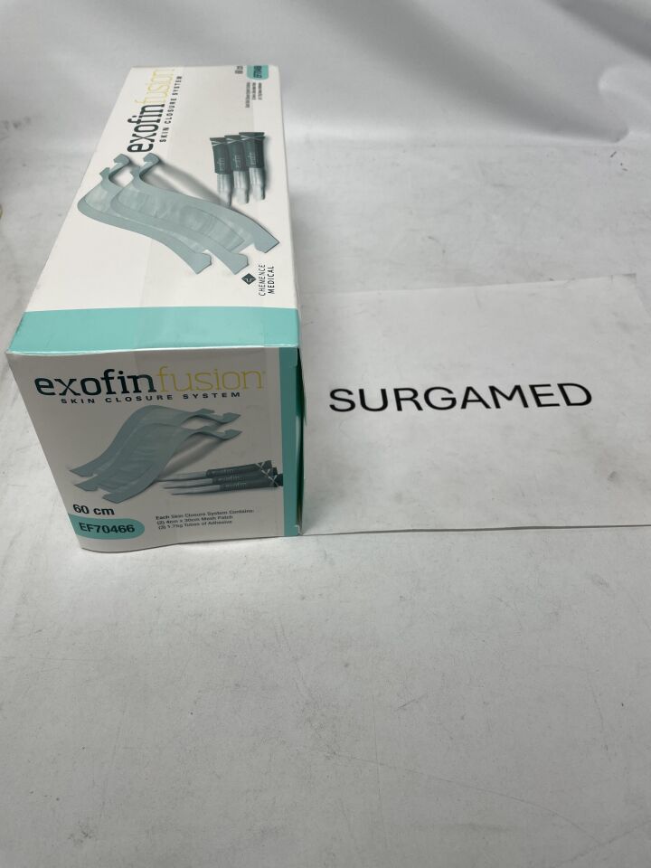 EF70466 - CHEMENCE MEDICAL - Chemence Exofin Fusion Skin Closure System 60cm w/Three 1.75g Tubes of Adhesive & Two Mesh Patches, (BX/1)