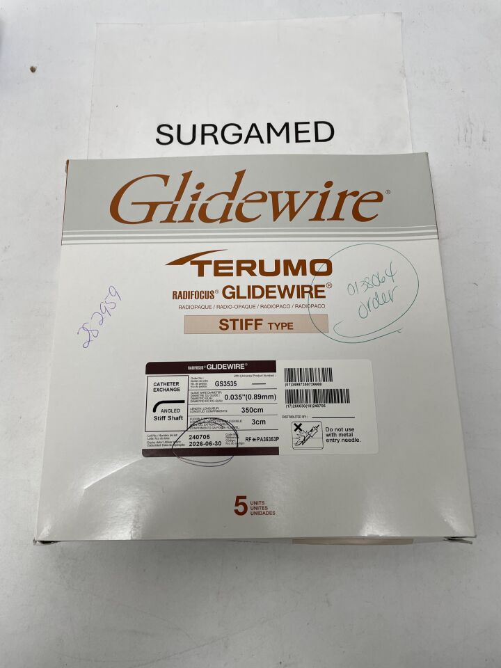 GS3535 - TERUMO - Radifocus Glidewire - Angled Stiff Shaft - .035" x 350cm x 3cm, (BX/5)