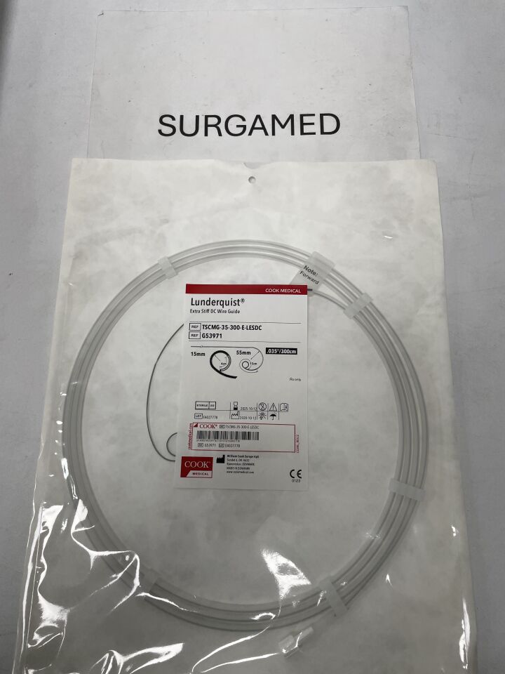 G53971 - COOK - Lunderquist Extra Stiff Wire Guide, Extended Curve 0.035" x 300cm, (EA)