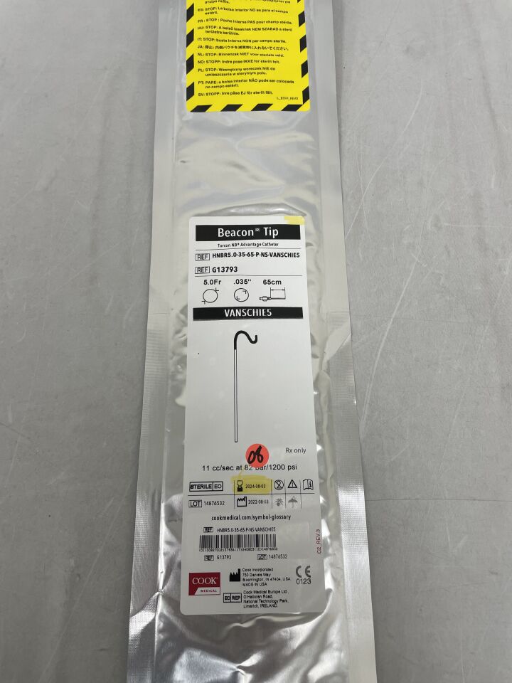 G13793 - COOK - Beacon Tip Torcon NB Advantage Catheter - VANSCHIE5 - 5Fr x .035, ()