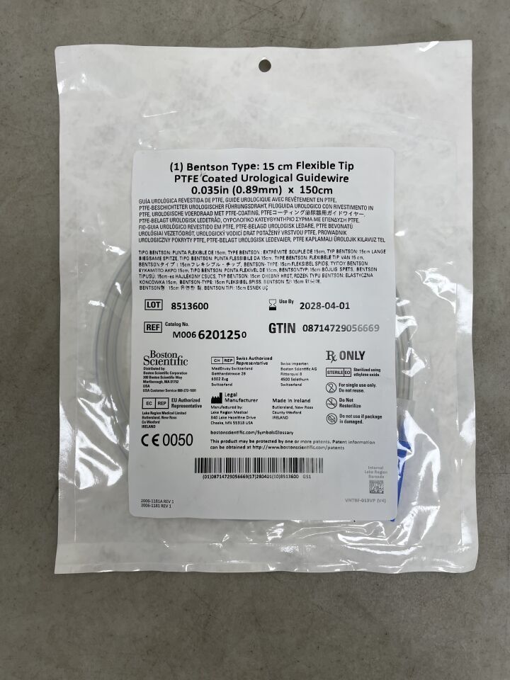620125 - BOSTON SCIENTIFIC - PTFE Coated Urological Guidewire, Bentson type, 15cm flexible tip, 0.035inch x 150cm | Full catalog ref: M0066201250 | Short ref: 620125, (EA)
