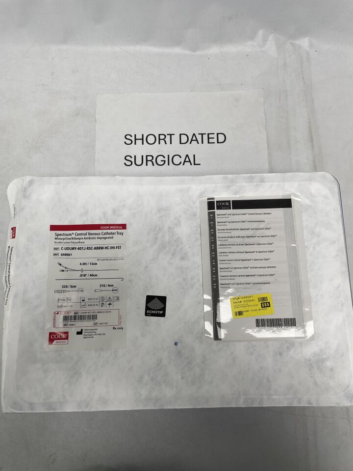 G48061 - COOK - Spectrum, Central Venous Catheter Tray Minocycline/Rifampin Antibiotic Impregnated Double Lumen Polyurethane, 4Fr, 40cm, (EA)