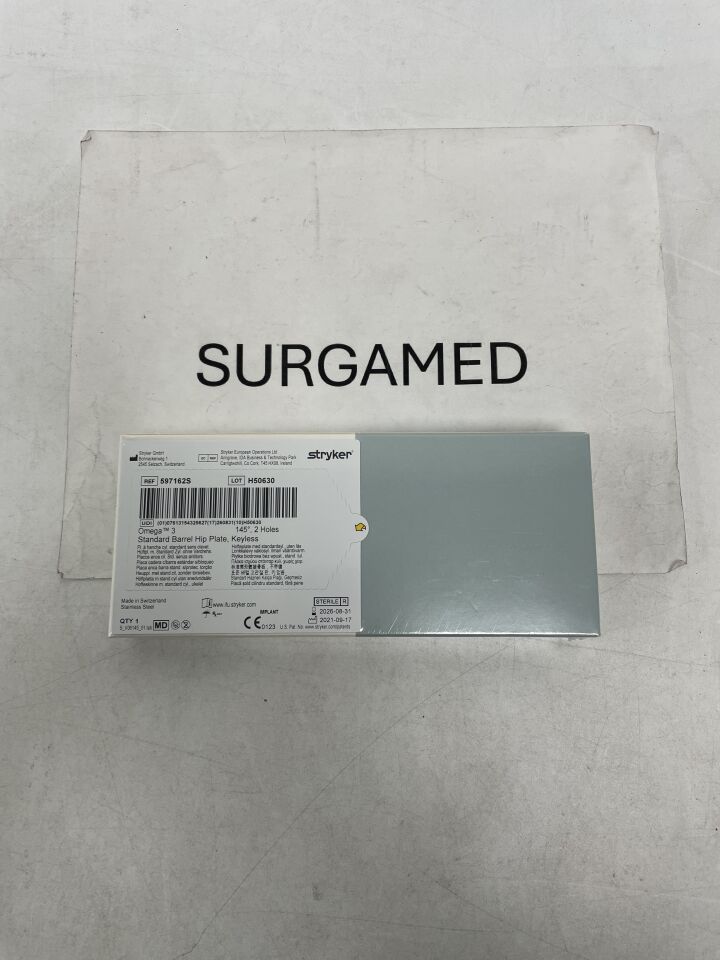 597162S - STRYKER - Omega3 Keyless Hip Plate, Standard Barrel, 145 Degree, 2 Holes, 62mm, (BX/1)