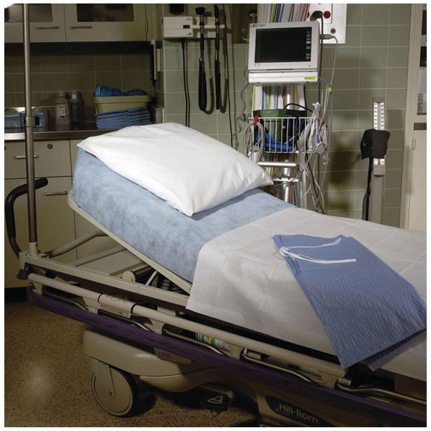 49896 - Graham Medical - SnugFit® Large Fitted ER Stretcher Sheet, Blue, Non-Woven, 40" x 89", 25/cs (56 cs/plt)    , cs
