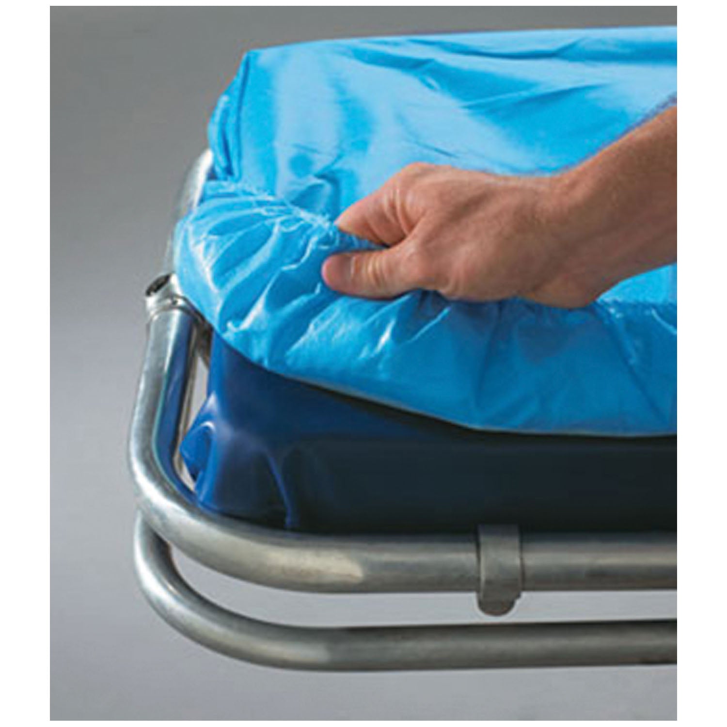 53378 - Graham Medical - SnugFit® Fitted Sheet, EMS Barrier, 30" x 84", Non-Woven, Poly, Blue, 5/bg, 10 bg/cs (24 cs/plt)    , cs
