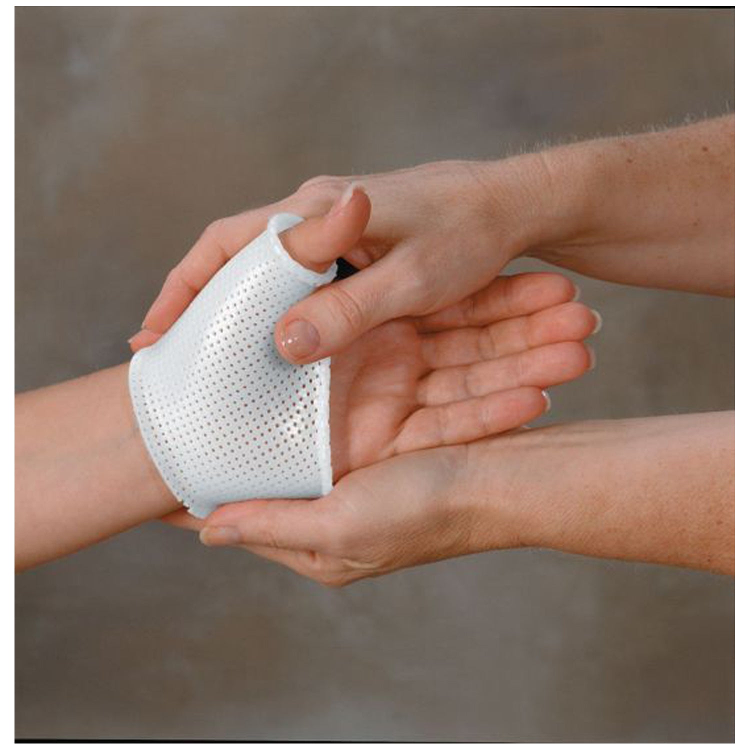 081301829 - Performance Health - Aquaplast-T, 1/8" x 18" x 24", 1% Perforated, 4/cs (US Only)    , cs