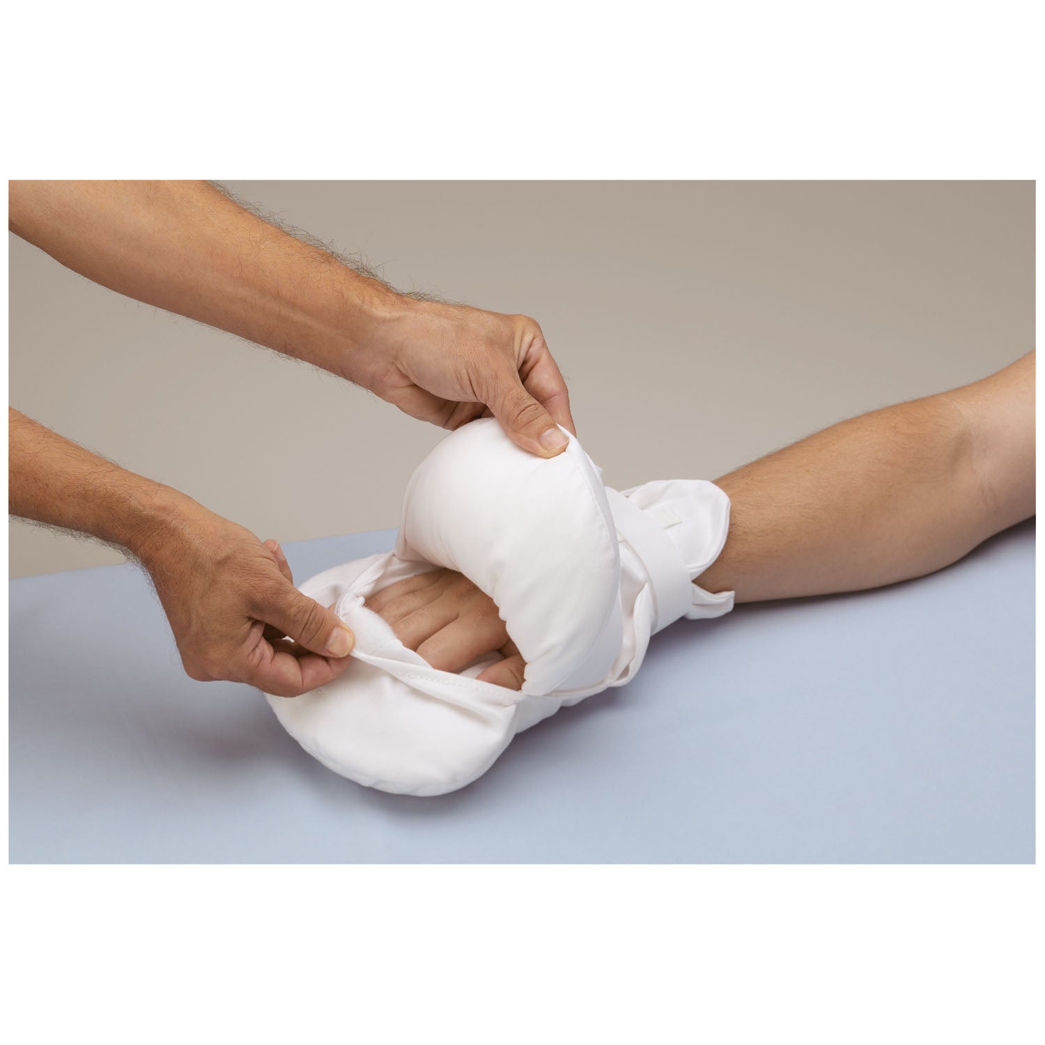 2811 - TIDI Products, LLC - Posey Hand Control Mitt, Peek-A-Boo, One Size Fits Most, Hook and Leep Closure, w/o Straps, No Finger Seperators, Double Padded, Nylon, White (Continental US + HI Only)    , pr